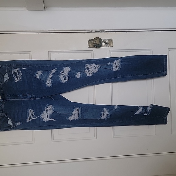 Jeans - Picture 2 of 3